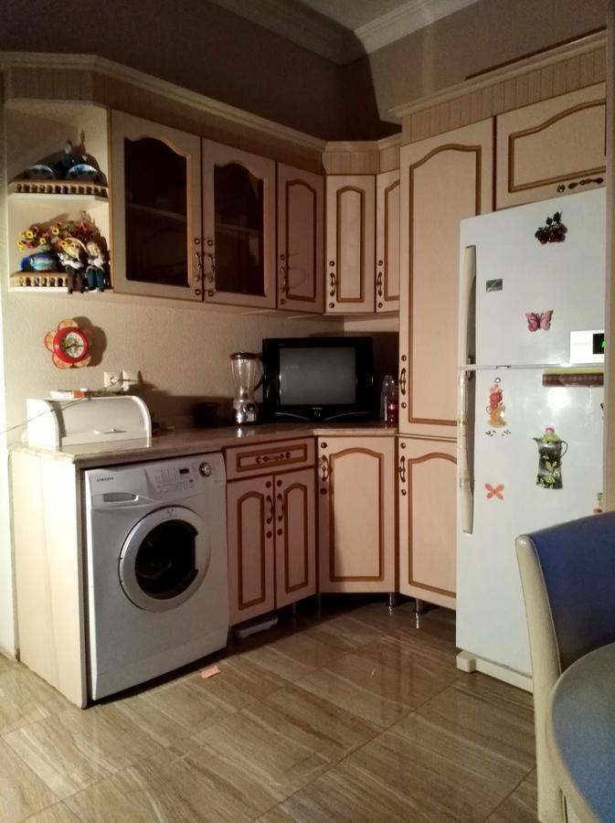 Guesthouse Panorama 쿠타이시 외부 사진