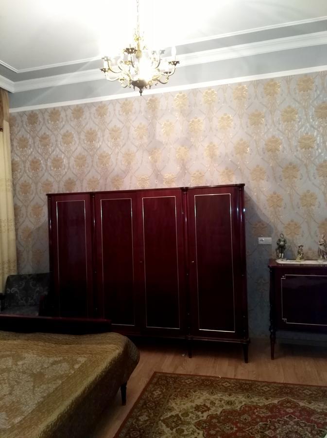 Guesthouse Panorama 쿠타이시 외부 사진